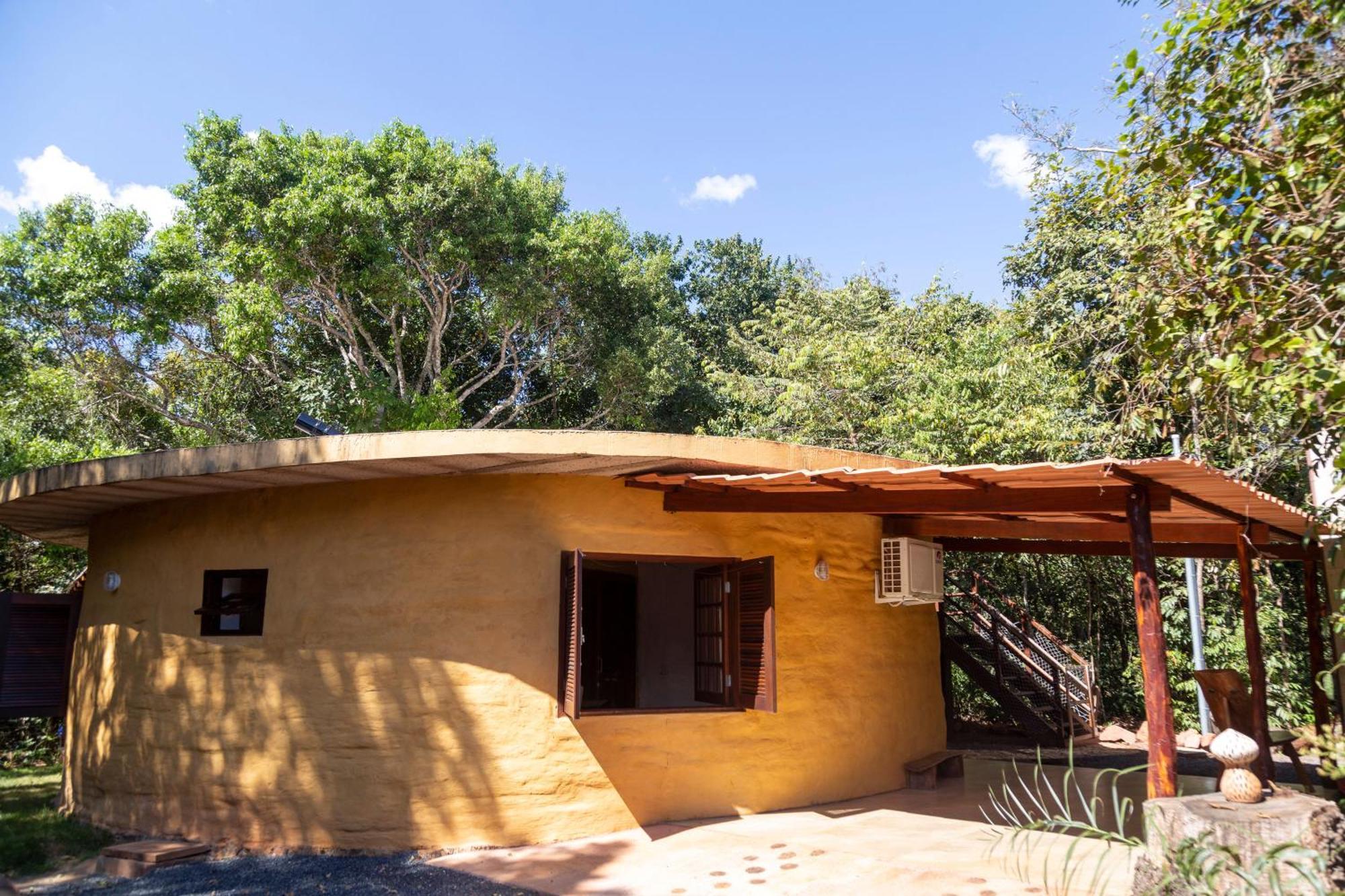 Floresta Encantada Telescopio,Fogueira, Riacho Chapada dos Guimarães Εξωτερικό φωτογραφία