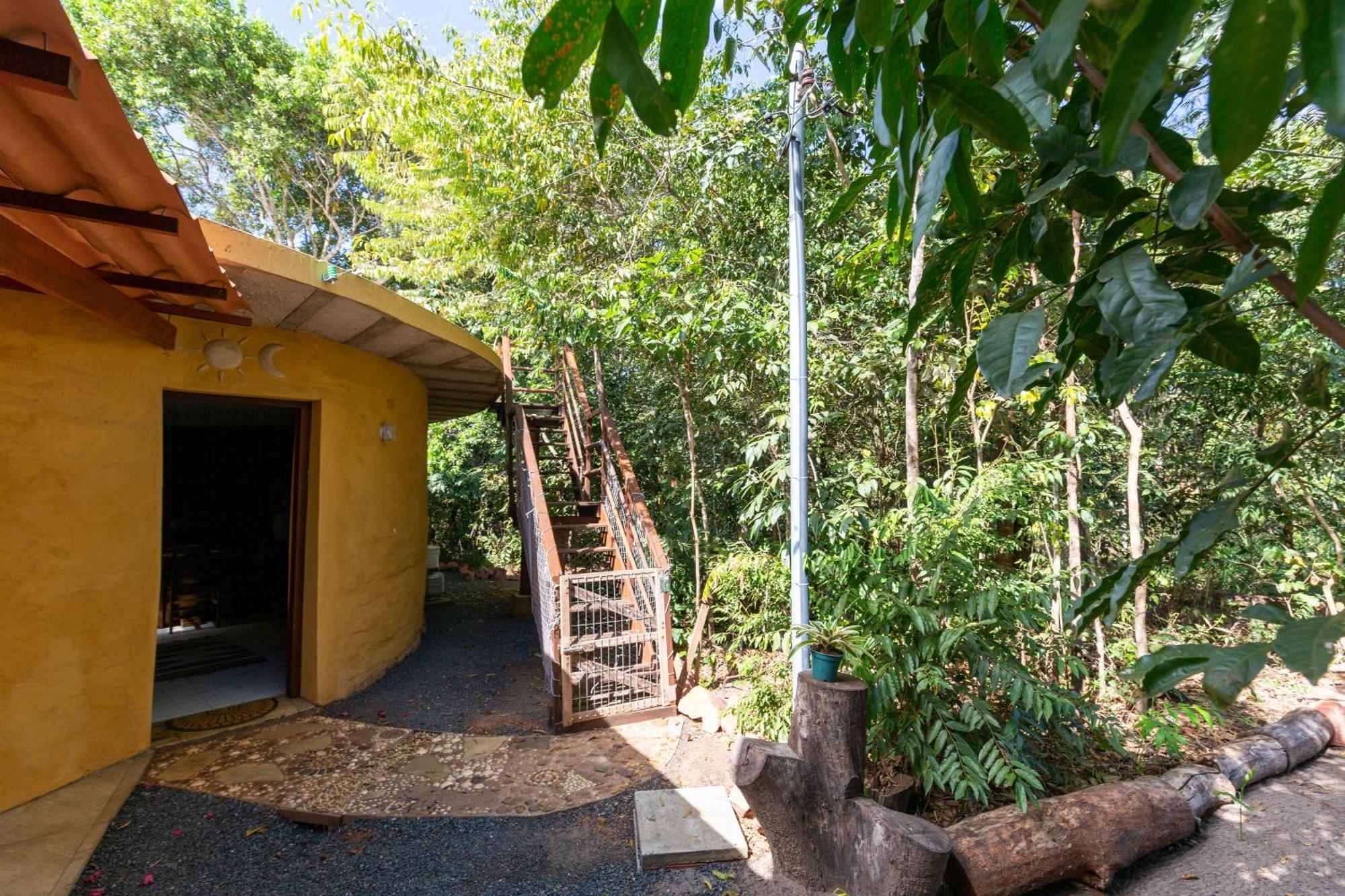 Floresta Encantada Telescopio,Fogueira, Riacho Chapada dos Guimarães Εξωτερικό φωτογραφία